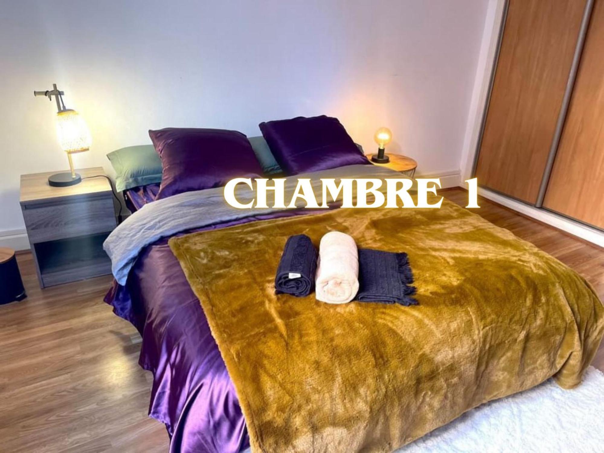 Apartamento L'Atypique Mirebeau - T3 Duplex - Centre Historique Bourges Exterior foto